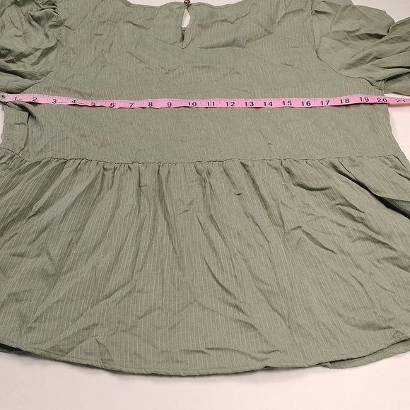 Falls Creek Women's Olive Colored Top Size Large - Picture 9 of 9